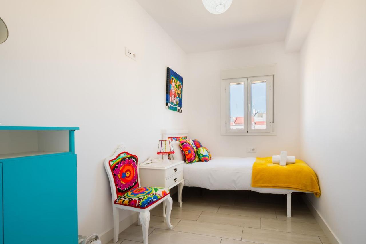Wide And Colourful- 3Bd 1Bth- Triana Appartement Sevilla Buitenkant foto