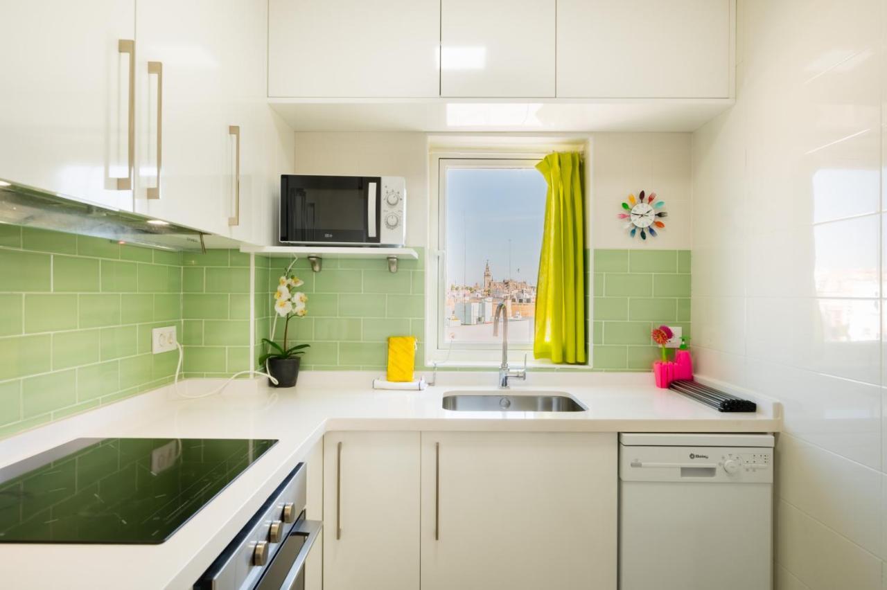Wide And Colourful- 3Bd 1Bth- Triana Appartement Sevilla Buitenkant foto